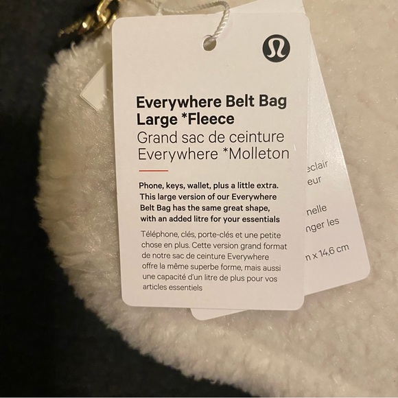Everywhere Belt Bag Large 2L Fleece - Picture 4 of 10